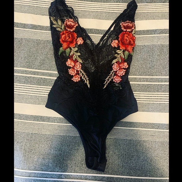 black lace body suit🥀 - Picture 1 of 4